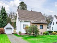 Einfamilienhaus mit Einliegerwohnung und großem Grundstück! - Troisdorf