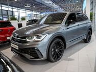 VW Tiguan, 2.0 TSI Allspace R-Line NaviPro, Jahr 2024 - Rellingen