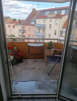 2-Raum-Wohnung im Norden von Stendal mit Balkon und EBK - Stendal (Hansestadt)