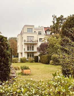 Moderne, neuwertige 4-Raum-Wohnung mit. lux. Innenausstattung, Balkon, EBK und weiteren Extras - Markkleeberg