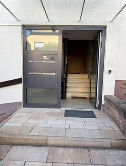 Schöne, möblierte 2,5Z Wohnung in ruhiger und gehobener Feldrand-Wohnlage! LD - Bornheim (Landkreis Südliche Weinstraße)
