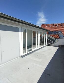 Große 2-Zimmer-Wohnung in der Fußgängerzone von Stendal - Stendal (Hansestadt)