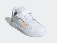 adidas Sportswear GRAND COURT 2.0 KIDS Klettschuh Design auf den Spuren des adidas Superstar