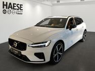 Volvo V60, Recharge T6 AWD Plug-In Hybrid Ultra Dark B&W, Jahr 2024 - Wiesbaden Kastel