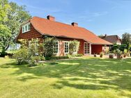 Attraktive Landhausvilla mit schönem Garten in reizvoller & stadtnaher Wohnlage - Wennigsen (Deister)