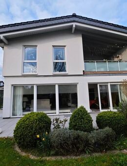 Großzügiges und modernes Zweifamilienhaus in Vellmar - Vellmar