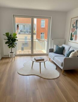 Renovierte 2-Raumwohnung mit Balkon bezugsfertig zu verkaufen - Greifswald
