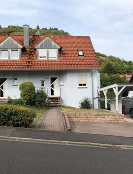 Gepflegte Doppelhaushälfte mit Platz für die ganze Familie - Hammelburg