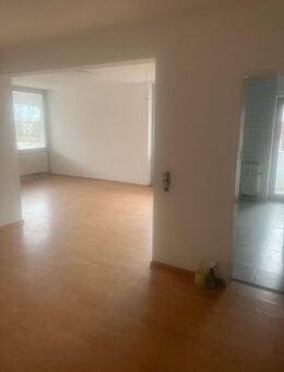 Zollstock mit 3 Balkone 102qm Wohnung - Köln