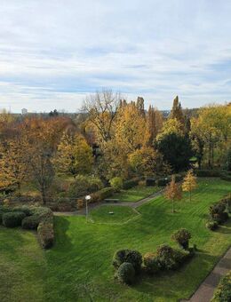 Köln - Erstbezug nach Renovierung - Wohnung mit zeitgemäßen Badezimmern und elegantem Laminatboden - Köln