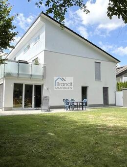 Lichtdurchflutete 3-Zimmer-Wohnung, traumhafte Dachterrasse und niedrigen Energiekosten in Rosdorf! - Rosdorf (Niedersachsen)