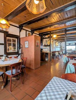 Tolles Mehrzweckgebäude für Ihre Ideen mit viel Platz - inkl. min. 6 Stellplätzen und Garage - Königstein (Taunus)