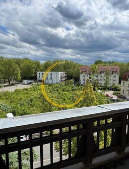 Dachgeschosswohnung in Gera Leumnitz mit 2 Balkonen und guter Infrastruktur - Gera