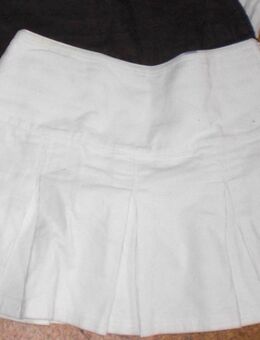 Kurze Minirock gr. 36 ( S ) in weiß oder schwarz - Stuttgart