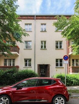 Vermietete 3-Zimmer Wohnung mit Loggia: In grüner und dennoch zentraler Lage von Berlin-Zehlendorf - Berlin