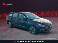 Hyundai i30, Kombi Turbo 7 (48V) TREND Navigationspaket, Jahr 2023 - Kippenheim