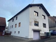 Stattliches Zweifamilienhaus mit 2 großzügigen Wohneinheiten inkl. Nebengebäude, Garten und Carport in Sinntal-Oberzell zu verkaufen - Sinntal