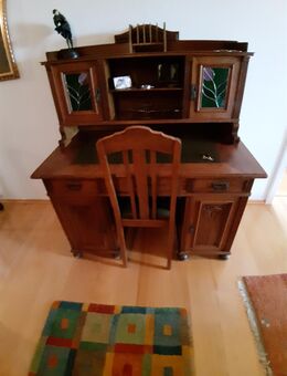 Jugendstil Aufsatz-Schreibtisch, um 1910 mit Stuhl, Nussbaum? - Augsburg