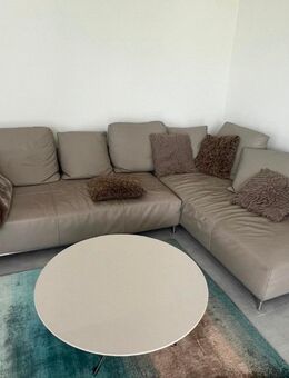 Hochwertige moderne Ledercouch - Wiesbaden