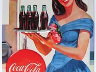 Coca Cola - Blechschild - Frau mit Tablett - 20 x 30 cm - Doberschütz