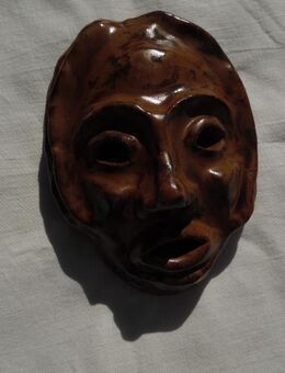 Gesichtsmaske zur Deko aus Keramik - Kolkwitz
