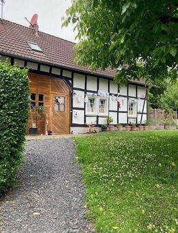 Für Natur- und Gartenfreunde "Gemütliche Fachwerkhaus-Doppelhälfte in Ruppichteroth-Kuchem" - Ruppichteroth