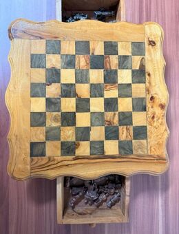 Schachspiel Holz mit Mittelalter-Metallfiguren - Bad Kreuznach