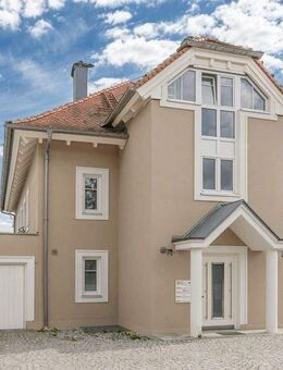 Attraktive 4 Zi.-Gartenwohnung mit Einbauküche und Stellplatz - Passau