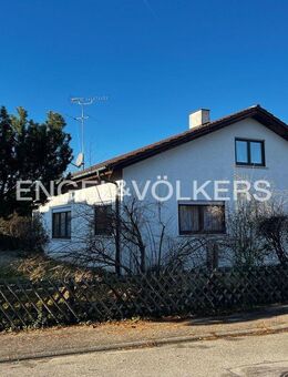Großzügiges Grundstück mit teilausgebautem Wohnhaus und vielen Entwicklungsmöglichkeiten . sofort verfügbar - Dußlingen