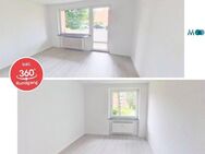 RENOVIERT: Helle 2-Zimmer-Wohnung mit Balkon und Badewanne - Emden