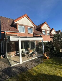 RESERVIERT ! Bezauberndes Reihenendhaus mit überdachtem Freisitz in Top-Lage Freden - Bad Iburg