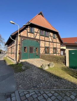 Exklusives Fachwerkhaus mit rustikaler Eleganz, Garten und historischem Weinkeller - Hagenow