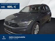 VW Tiguan, 2.0 TDI Life, Jahr 2023 - Böblingen