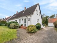 Doppelhaushälfte mit großem Grundstück in ruhiger Lage von Neu Wulmstorf - Neu Wulmstorf