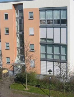 Im besten Alter eine Wohnung bei VIVAWEST - Wohnen ab 60. - Köln