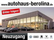 VW T-Cross, 1.0 TSI Active, Jahr 2023 - Berlin