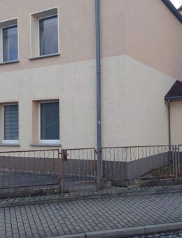 Preiswerte und gepflegte 3,5-Zimmer-Etagenwohnung mit Einbauküche - Gröditz