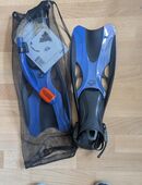 Tauchflossen und Schnorchel in 46045