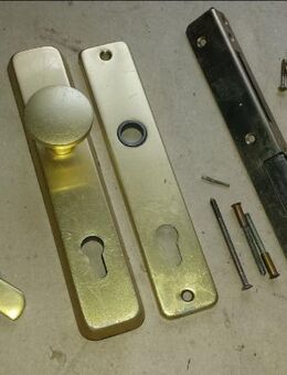 Sicherheits- Langschildbeschläge Alu- Messingoptik für Haus- Türe 92mm - Leverkusen