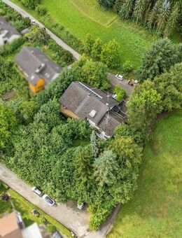 Ehemalige Unternehmervilla mit Charme, Platz und Potenzial am Waldrand von Wilhelmsdorf - Wilhelmsdorf (Baden-Württemberg)