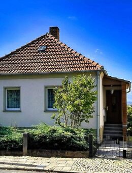 Kleines Einfamilienhaus mit Entwicklungspotential und Garten - Artern (Unstrut)