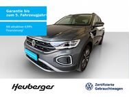 VW T-Roc, 1.5 TSI, Jahr 2023 - Bernbeuren