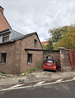 Renoviertes Zweifamilienhaus mit 2 Einheiten - Ideal für Anleger oder Eigennutzer - Köln