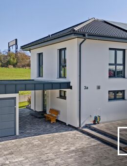 Bezugsfertiger Neubau! Hochwertiges KfW 40+ Haus in ruhiger Lage mit Garage, Südterrasse und Garten - Himmelkron