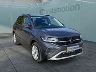 VW T-Cross, 1.5 TSI Life, Jahr 2024 - München