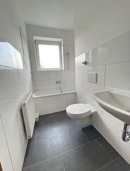 Großzügige 4-Zimmer Wohnung mit Balkon in Dortmund Wickede - Dortmund