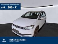 VW Touran, 2.0 TDI Highline, Jahr 2021 - Backnang