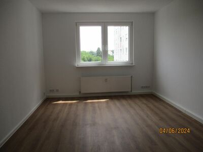 Topsanierte 3_Raumwohnung mit Stellplatz