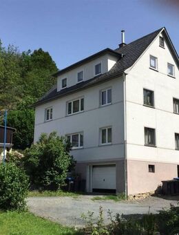 Freistehendes Dreifamilienhaus mit Innenhof, Garten und Garage - Probstzella