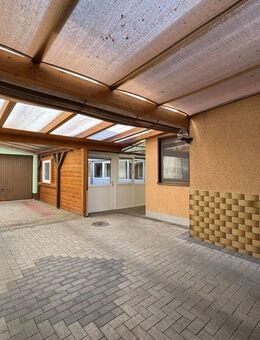 Willkommen daheim! 1-2 Familienhaus mit viel Platz + 4 Bäder + Garage + Nebengebäude + tollem Garten - Hambrücken